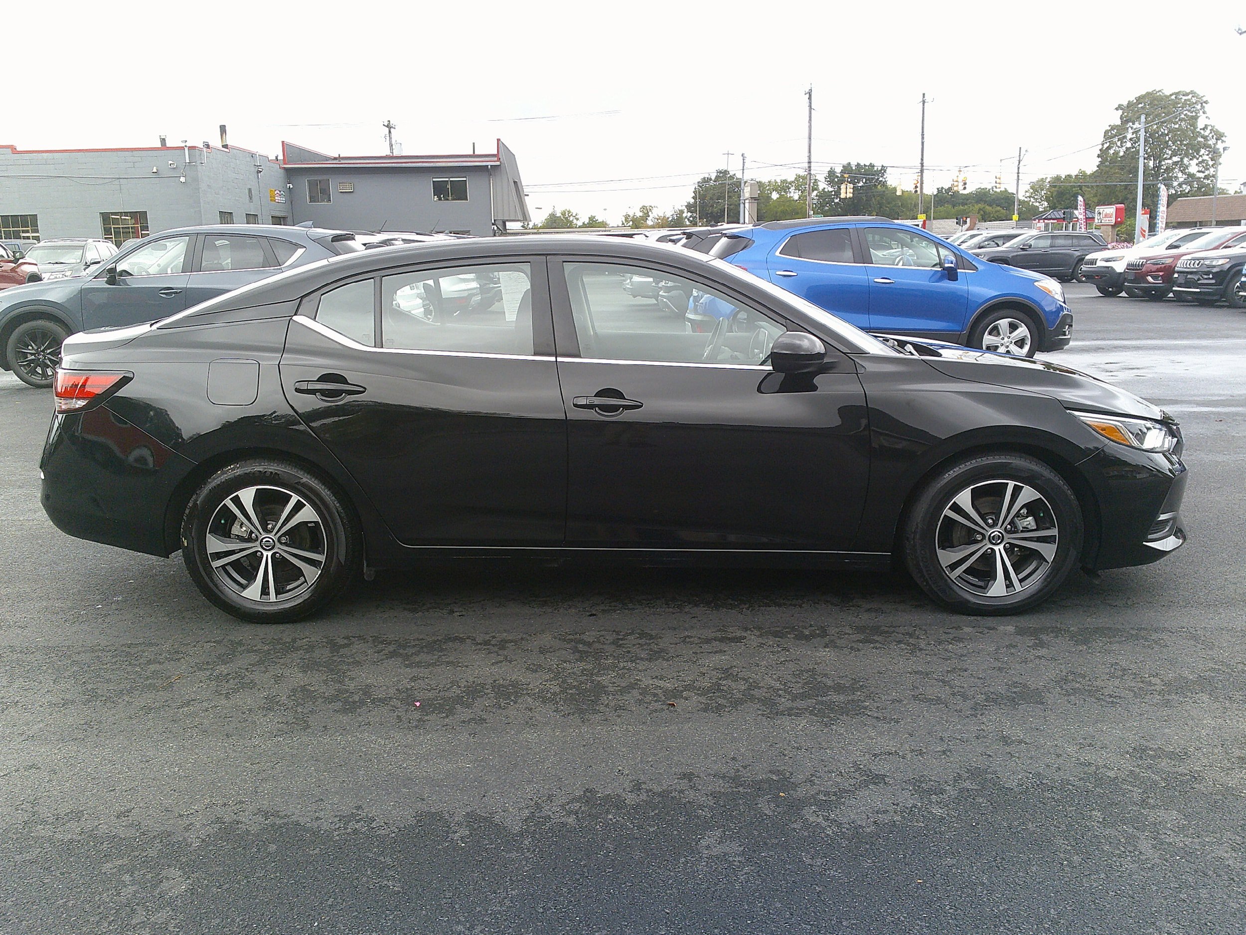 Used 2023 Nissan Sentra SV FWD image 6