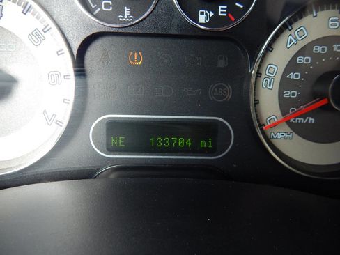 Used 2008 Ford Taurus X Limited AWD/4WD image 26