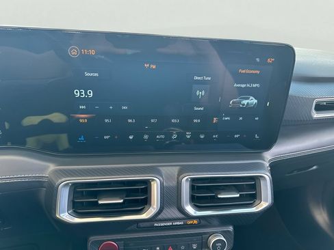 Used 2025 Ford Mustang Premium RWD image 28