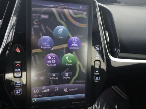 Used 2021 Toyota Prius Prime XLE FWD image 17