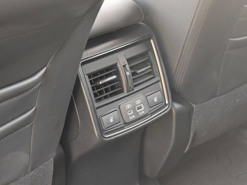 Certified 2025 Subaru Forester Touring AWD/4WD image 35