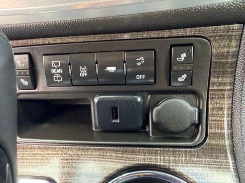 Used 2017 GMC Acadia Limited SLT image 24