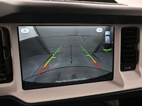 Certified 2025 Ford Bronco Heritage Edition image 6