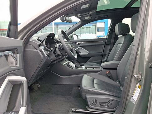 Used 2025 Audi Q3 2.0T Premium image 14