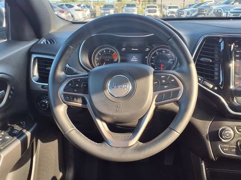 Used 2019 Jeep Cherokee High Altitude FWD image 15