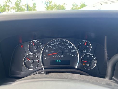 New 2025 Chevrolet Express 3500 w/ Power Convenience Package image 13