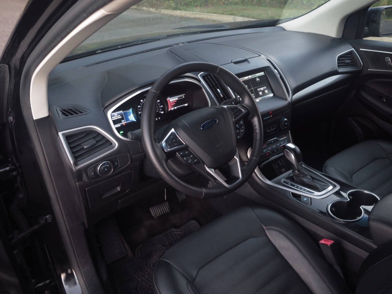 Used 2015 Ford Edge SEL w/ Equipment Group 201A AWD/4WD image 8