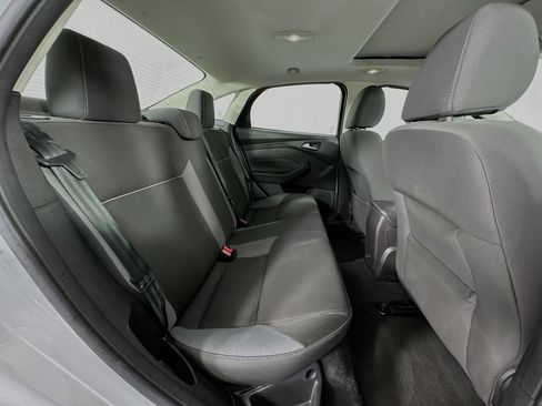 Used 2014 Ford Focus SE FWD image 24