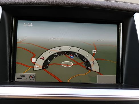 Used 2014 Mercedes-Benz GL 550 4MATIC image 28