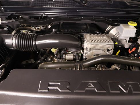 Used 2021 RAM 1500 Laramie w/ Sport Appearance Package AWD/4WD image 21