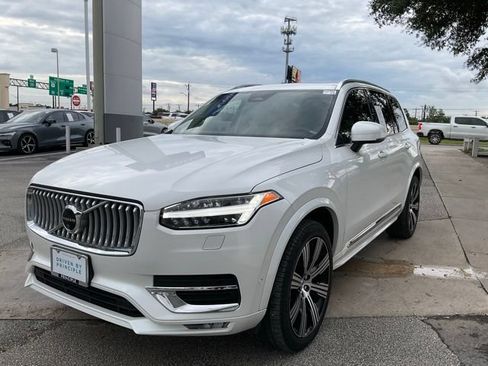 Certified 2024 Volvo XC90 B6 Plus AWD/4WD image 3