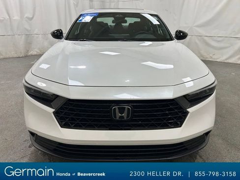 Used 2025 Honda Accord Sport image 4