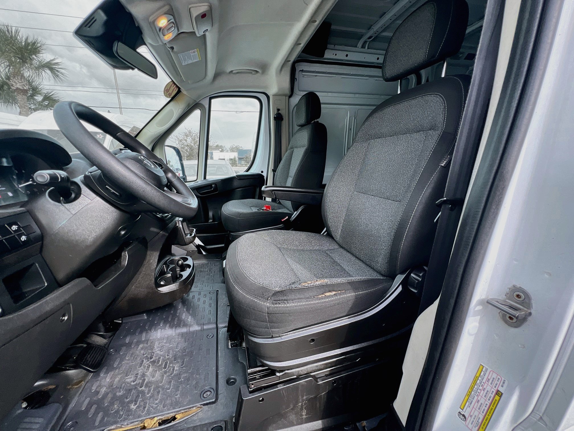 Used 2022 RAM ProMaster 2500 FWD image 14