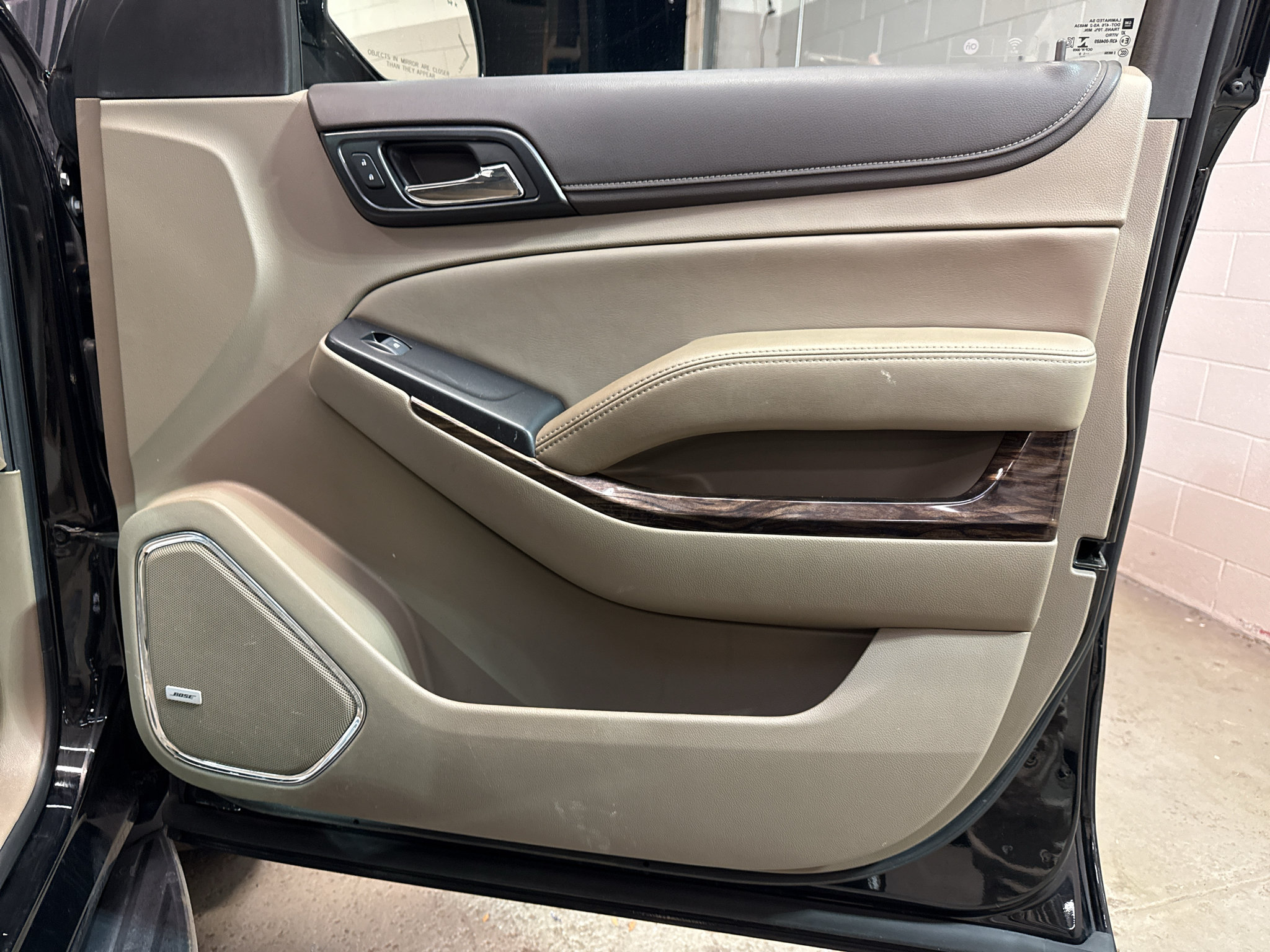 Used 2019 GMC Yukon XL SLT w/ Open Road Package AWD/4WD image 23