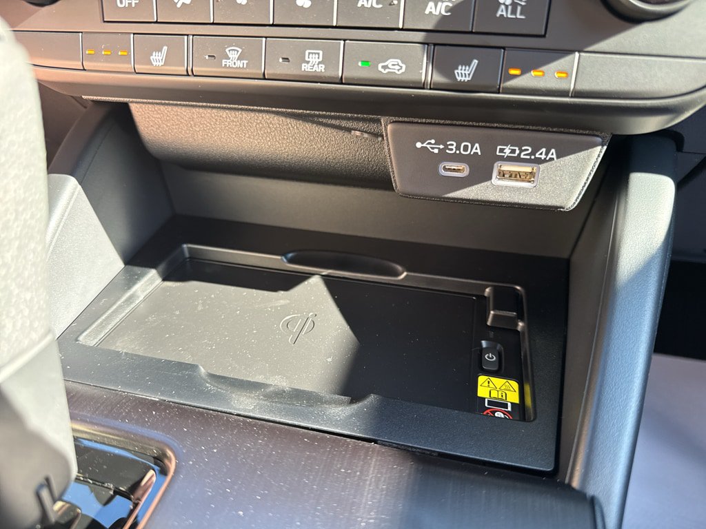 New 2026 Subaru Outback Limited AWD/4WD image 26
