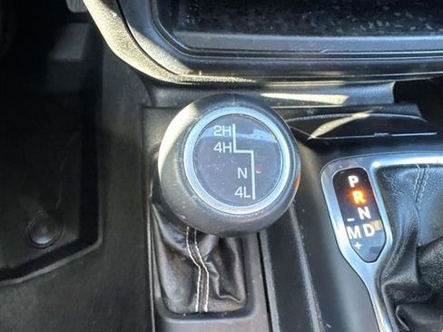 Used 2021 Jeep Gladiator Overland w/ Dual Top Group image 15