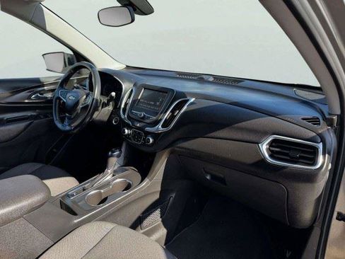 Used 2018 Chevrolet Equinox LT FWD image 49