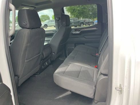 Used 2024 GMC Sierra 1500 SLE image 31