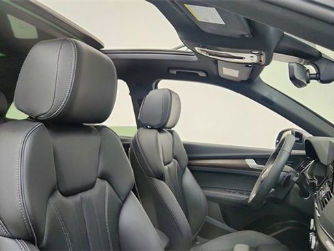 Used 2025 Audi Q5 e Premium Plus w/ Premium Plus Package image 21
