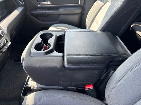Used 2023 RAM 1500 Big Horn AWD/4WD image 16