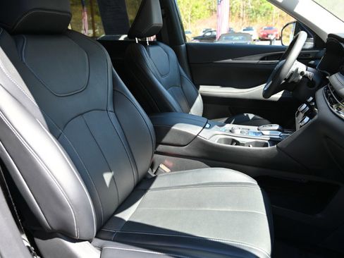 Used 2023 INFINITI QX60 Luxe AWD/4WD image 24