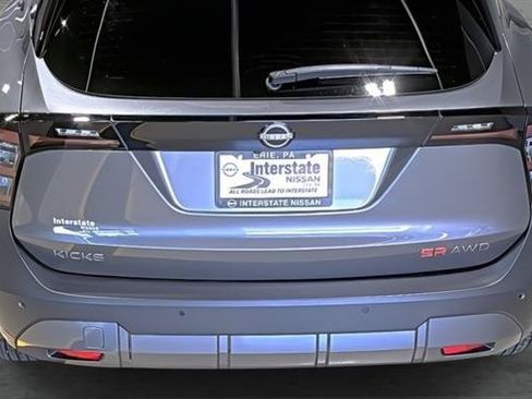 Used 2025 Nissan Kicks SR AWD/4WD image 12