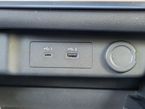 Certified 2023 Nissan Rogue SV FWD image 28