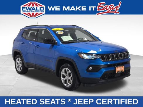 Certified 2024 Jeep Compass Latitude w/ Convenience Group AWD/4WD image 1