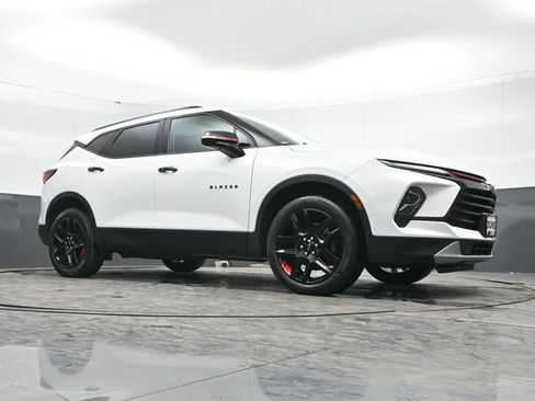 Used 2023 Chevrolet Blazer LT AWD/4WD image 49
