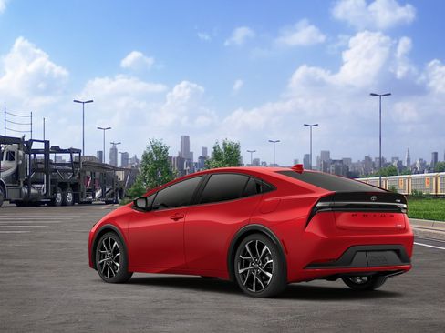 New 2027 Toyota Prius Plug-In Hybrid FWD image 6