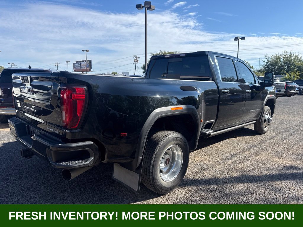 Used 2022 GMC Sierra 3500 Denali AWD/4WD image 2
