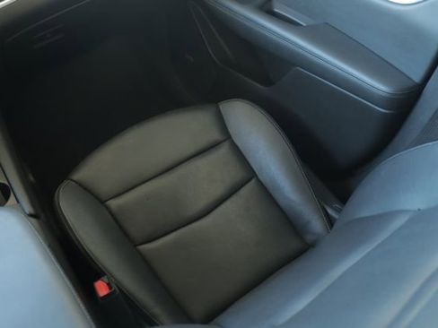 Used 2023 Cadillac XT6 Premium Luxury image 34