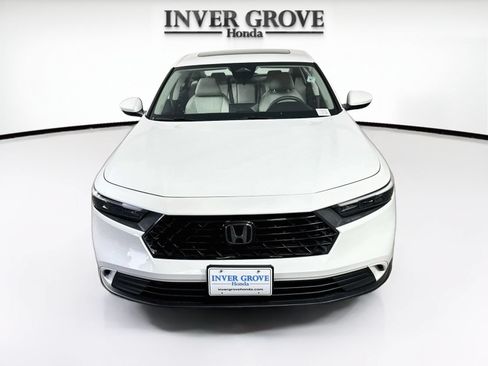 Used 2023 Honda Accord EX image 2