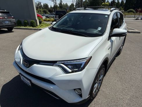 Used 2018 Toyota RAV4 Limited w/ Advanced Technology Package AWD/4WD image 9