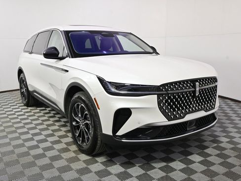 New 2026 Lincoln Nautilus Premier w/ Equipment Group 102A image 9