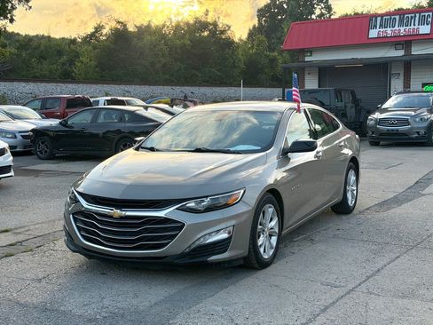 Used 2022 Chevrolet Malibu LT FWD image 1