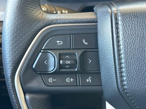 Certified 2025 Toyota 4Runner Trailhunter image 28