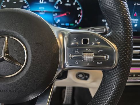 Used 2023 Mercedes-Benz GLS 450 4MATIC image 21