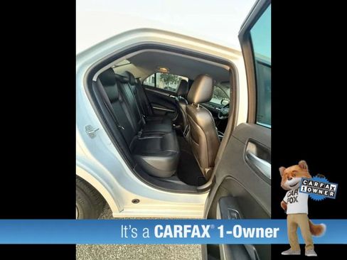 Used 2021 Chrysler 300 Touring L RWD image 32