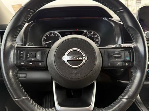 Certified 2023 Nissan Pathfinder SV image 23