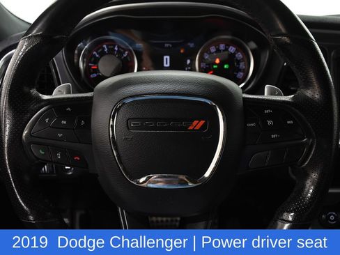 Used 2019 Dodge Challenger R/T RWD image 11