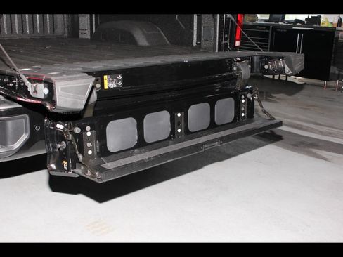 Used 2025 Chevrolet Silverado 2500 High Country w/ High Country Premium Package AWD/4WD image 13