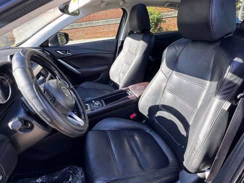 Used 2016 Ford Focus SE w/ Equipment Group 201A image 17