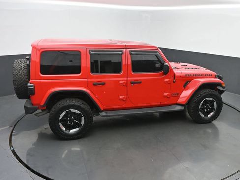 Used 2021 Jeep Wrangler Unlimited Rubicon w/ Cold Weather Group AWD/4WD image 46