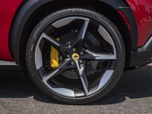 Used 2026 Ferrari Purosangue AWD/4WD image 14