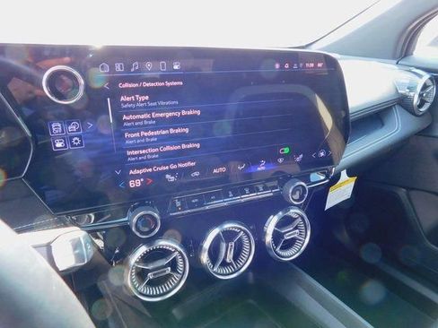 New 2025 Chevrolet Blazer EV LT AWD/4WD image 27
