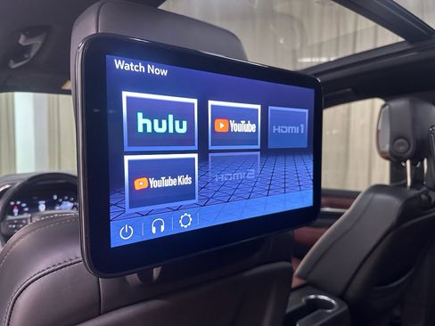 Used 2023 GMC Yukon Denali Ultimate image 36