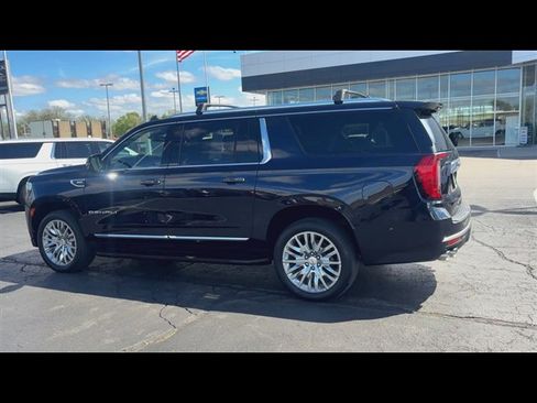 Used 2023 GMC Yukon XL Denali w/ Max Trailering Package AWD/4WD image 6