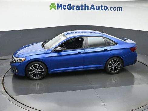 Used 2023 Volkswagen Jetta Sport image 20