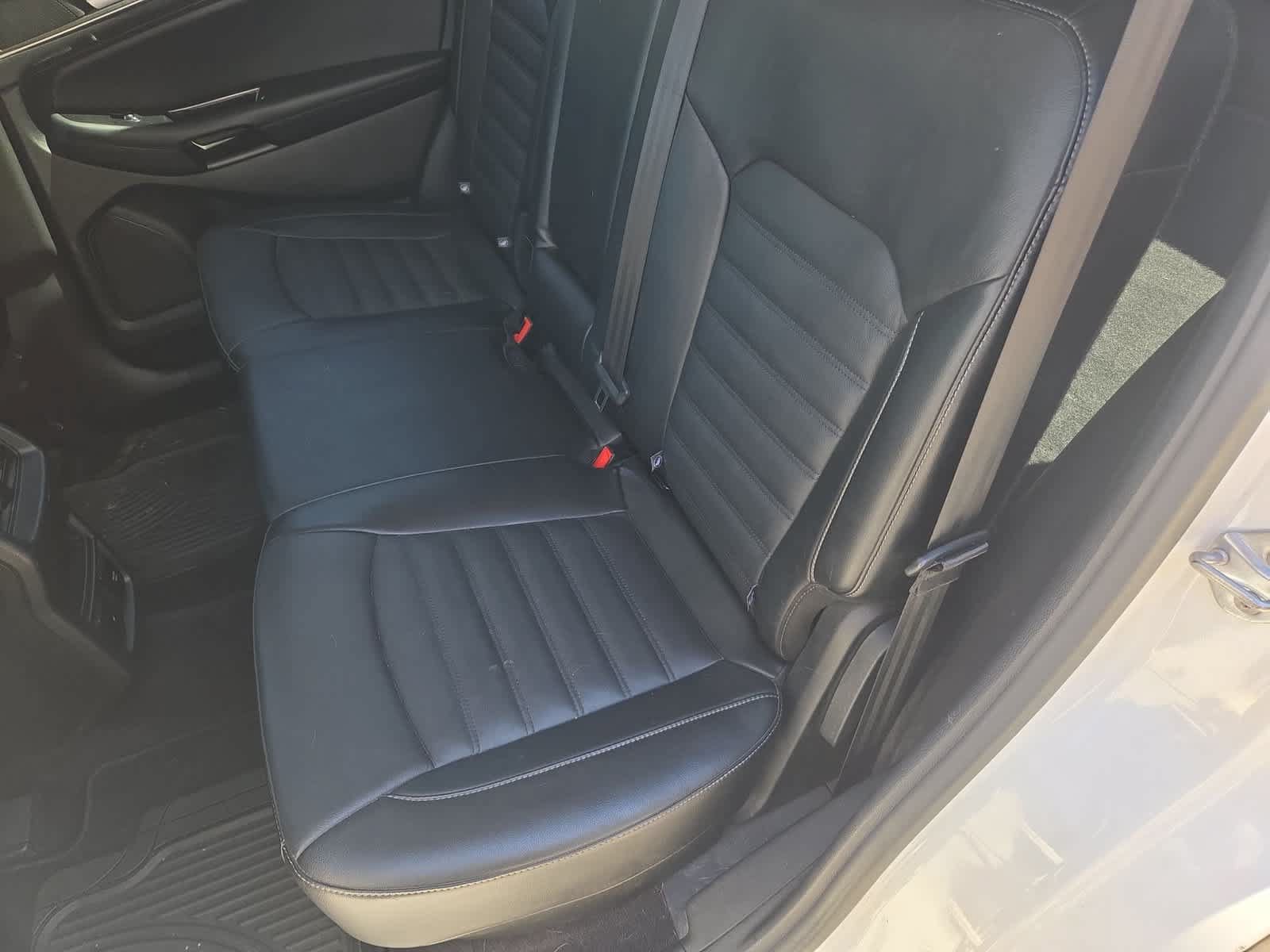 Used 2016 Ford Edge SEL w/ Equipment Group 201A FWD image 19
